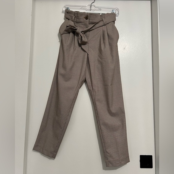 LOFT Petite Houndstooth Paper Bag Ankle Pants | XSP - Picture 1 of 4